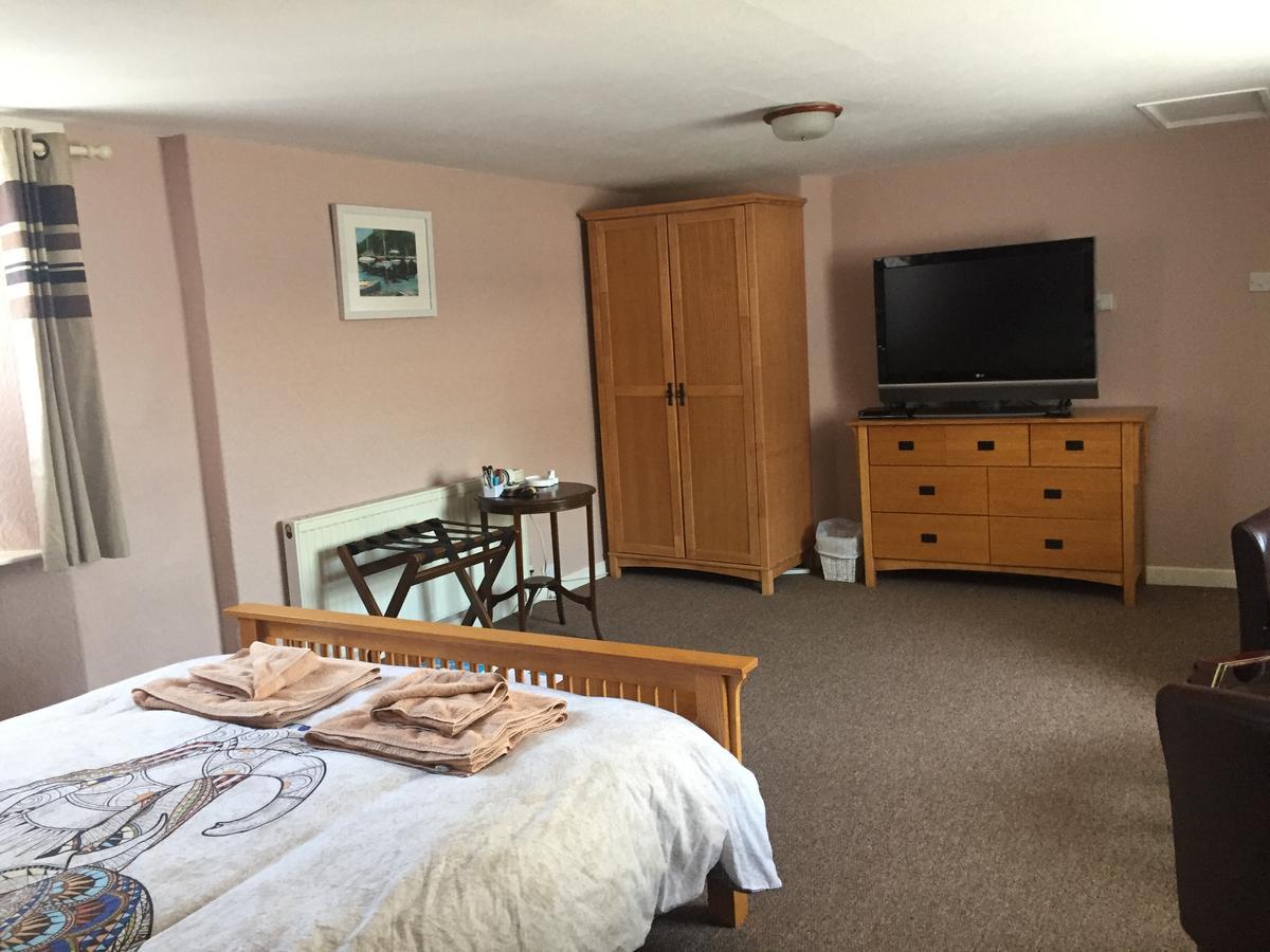 The Eliot Arms Hotel Saint Germans ภายนอก รูปภาพ